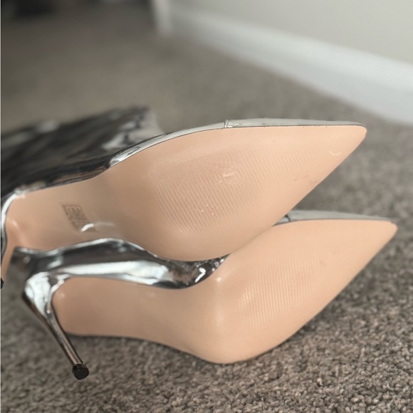 Chrome knee high boots - Picture 3 of 4